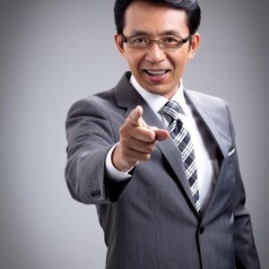 Photo of artist Akira Fukuzawa