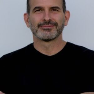 Photo of artist Marcos Bernstein