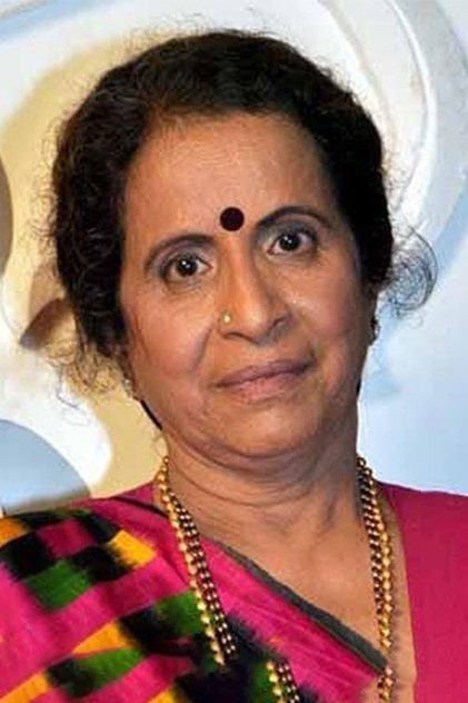 Photo of artist Usha Nadkarni
