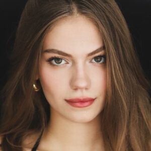 تصویر هنرمند Doğa Dörtdoğan