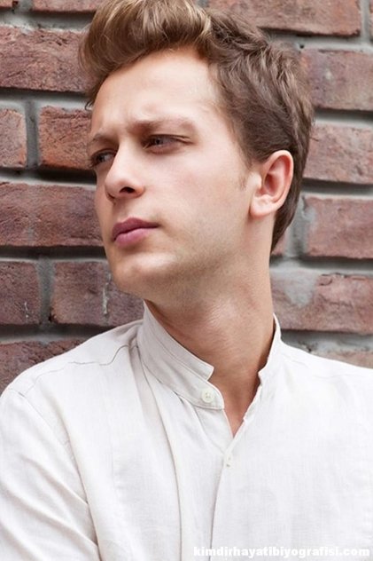 تصویر هنرمند Mehmet Aykaç