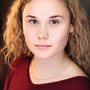 تصویر هنرمند Molly Jackson-Shaw