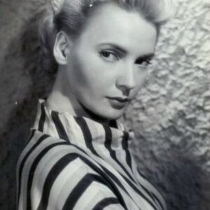 تصویر هنرمند Elaine Aiken