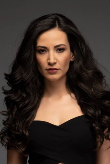 تصویر هنرمند Cemre Melis Çınar