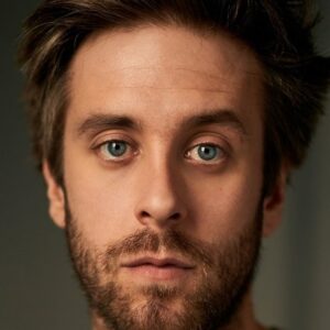 تصویر هنرمند Lewis Goody