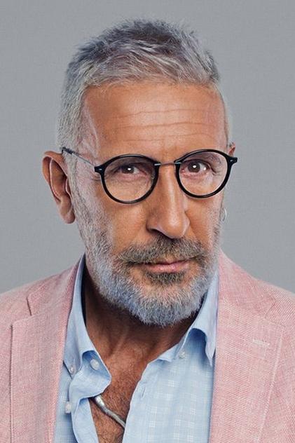 تصویر هنرمند Cem Özer