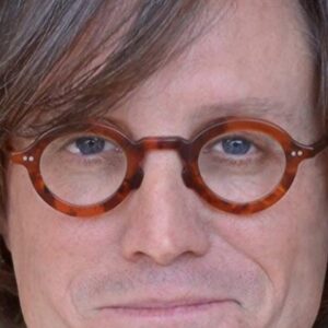 تصویر هنرمند Greg Cope White