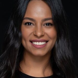 تصویر هنرمند Ebru Yücel