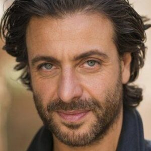 تصویر هنرمند Adam Levy