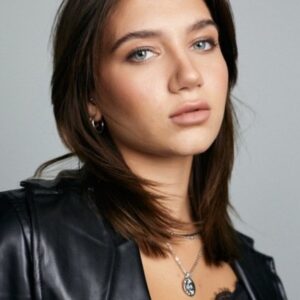 تصویر هنرمند Madison Lewis