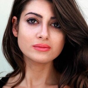 تصویر هنرمند Natasha Sparkes