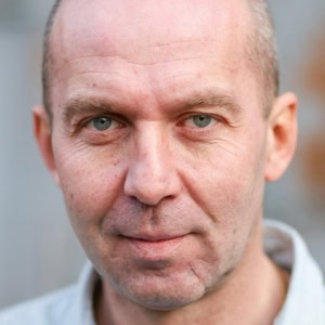 تصویر هنرمند Kirill Poluhin