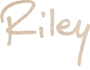 لوگوی رسمی فیلم Riley (2023)